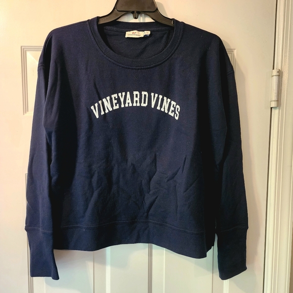 Soft Vineyard Vines Women's Navy Sweatshirt  size L - Picture 1 of 7